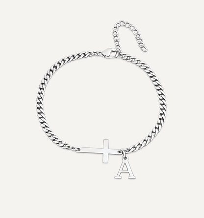 Kruis met Initiaal Armband