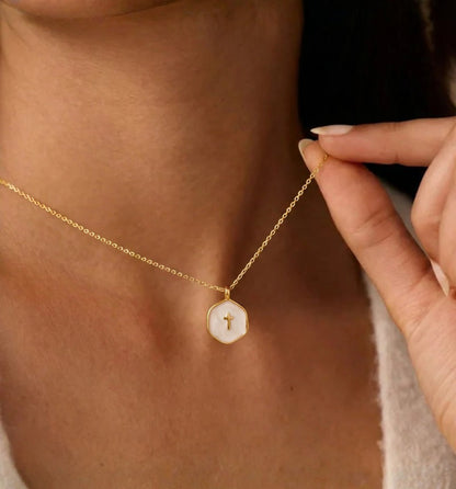 Parelmoer Kruis Ketting